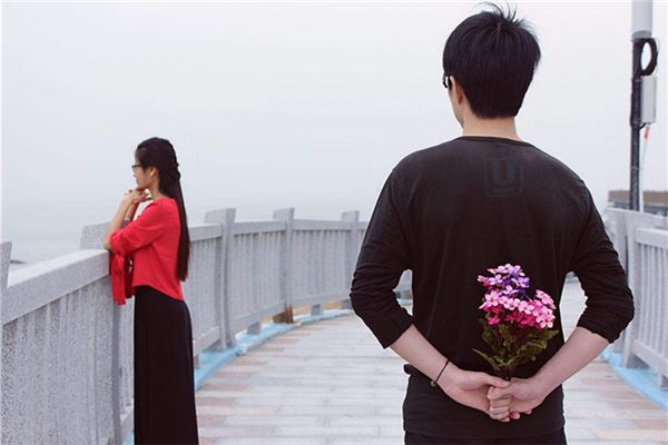 八字婚姻宫刑冲合害_周易算命婚姻_八字克妻理论
