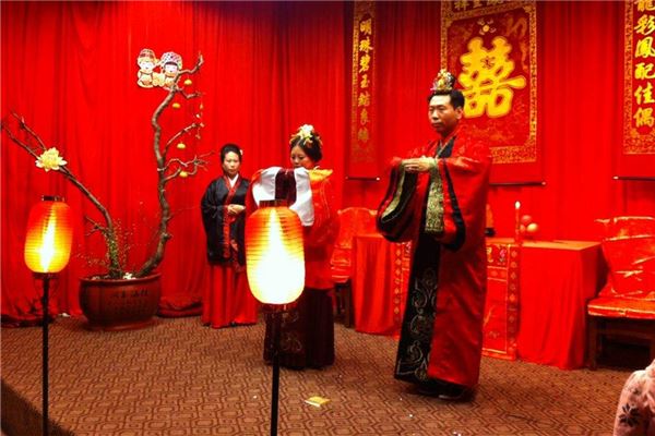 男女生辰八字算命_时辰八字看婚姻命运_生辰八字财运分析